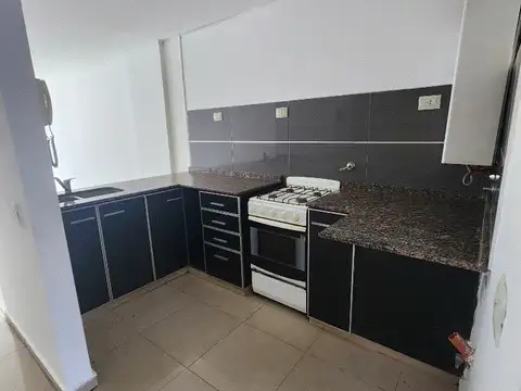 Departamento en Alquiler en General Paz, $ 550.000