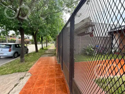 Casa en Venta en Carlos Spegazzini, USD 95.000