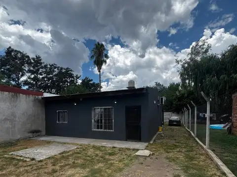 Casa 3 ambientes con 1 baño