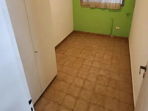 Depto Tipo Casa en Alquiler en Villa Lynch, $ 580.000