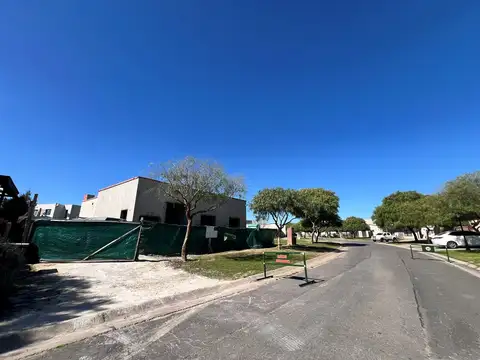 Casa 6 ambientes con 3 baños