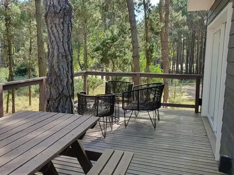 Casa en venta - 3 Dormitorios 2 Baños - Pinamar