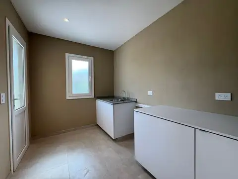 Casa en Alquiler 1 año