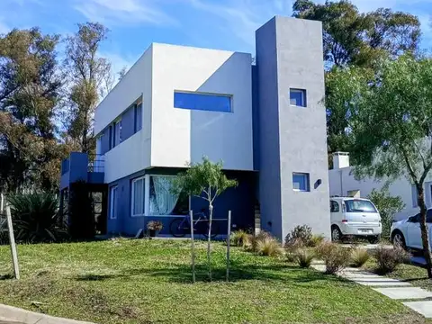 Casa en Venta, 4 Ambientes, en Santa Elena, Pilar del Este, GBA Norte