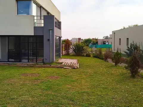 Casa en Venta en Pilar del Este - Santa Elena, USD 159.000