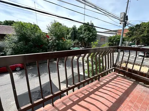 Depto Tipo Casa en Venta 50 años