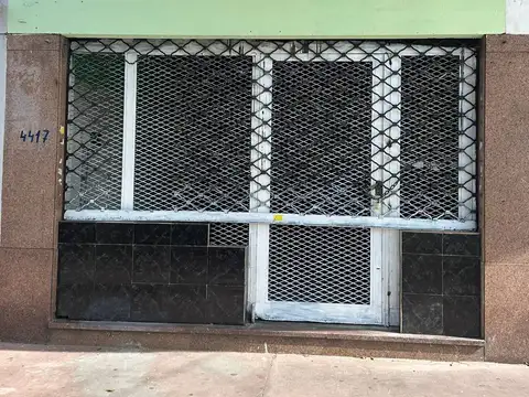 Local en alquiler de 38 Mt2 sobre Av. Mitre - Villa Dominico