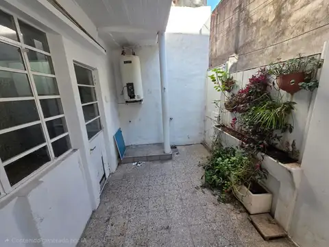 Depto Tipo Casa 2 ambientes con 1 baño