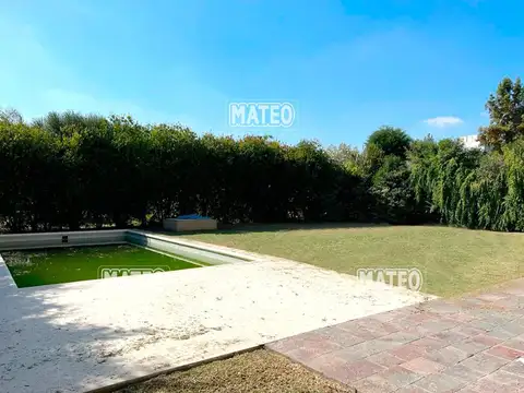 Casa en Venta en Campos De Alvarez, USD 450.000