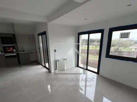 CASA 3 DORMITORIOS - BELA VISTA