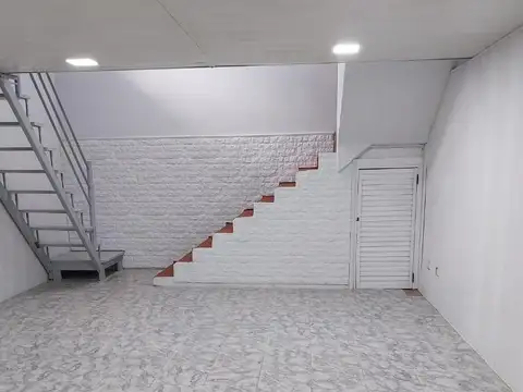 Depto Tipo Casa 3 ambientes con 1 baño