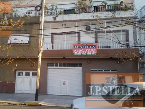 Edificio Comercial / Vivienda de 700 m² s/ lote de 750 m en Zona Centro - S.Justo (Ctro)