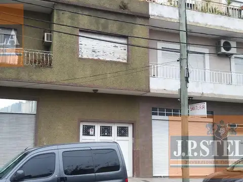 Oficina 9 ambientes con 7 baños