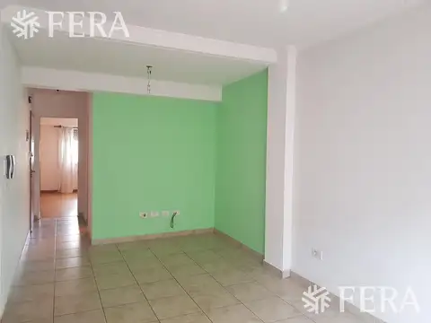 Depto Tipo Casa en Alquiler en Villa Dominico, $ 700.000