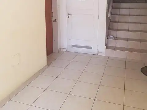 Depto Tipo Casa en Alquiler de 1 dormitorio