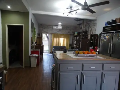 Depto Tipo Casa en Venta de 4 ambientes