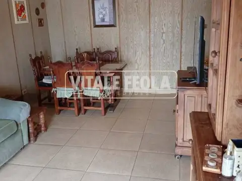 VENTA DEPTO 4 AMB EN LINIERS REFACCIONADO CON BALCON Y COCHERA