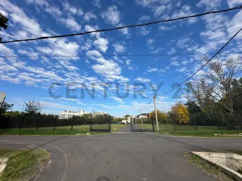 Terreno en Venta en Barrio Garin Norte, USD 95.000