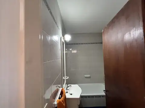 Entre Ríos 400, Piso 9