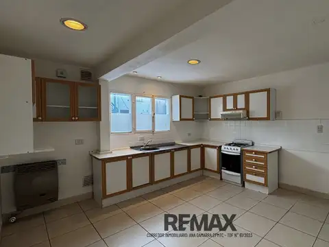 Casa en Venta con 1 cochera