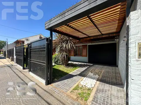 Casa en Venta en Monte Grande, USD 160.000