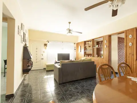 Depto Tipo Casa en Venta de 3 ambientes