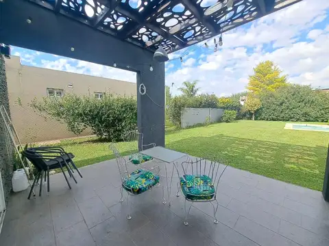 Casa en Venta en Roldan, USD 199.900