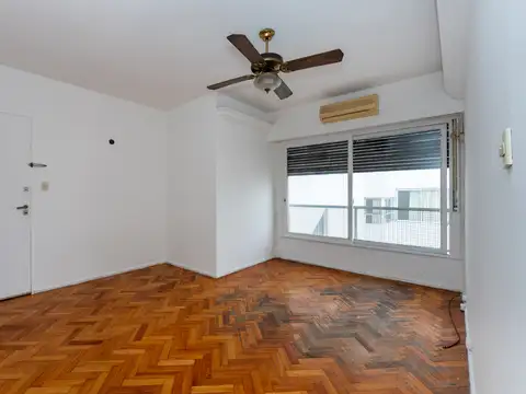 Avda Rivadavia 3500, Piso A