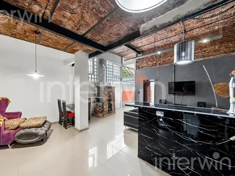 PH en Venta - 3 ambientes al frente- Cochera - Luminoso - Villa Urquiza.