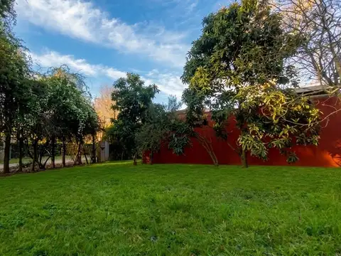 Terreno en Venta en Barrio el Cazador, USD 48.000