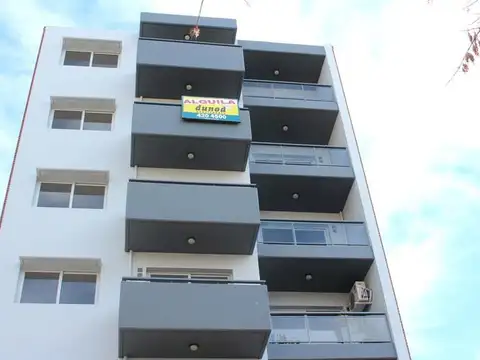 Entre Ríos  1964 - Cochera en alquiler