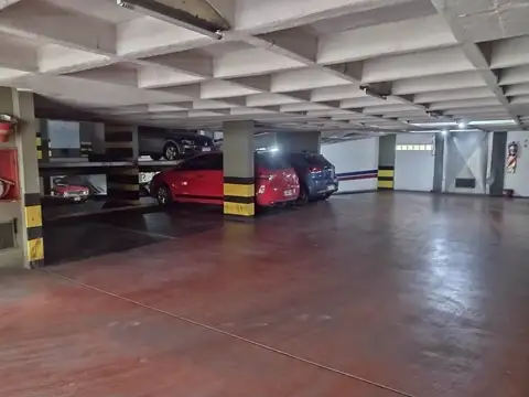 Cochera en Venta con Vigilancia 24 Hs y Ascensor Peatonal - Belgrano