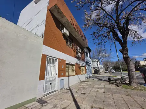General Eugenio Garzón 5500, Piso Pb