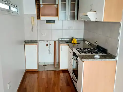 Gabriela Mistral 2200