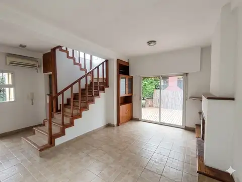 Casa 3 ambientes con 2 baños