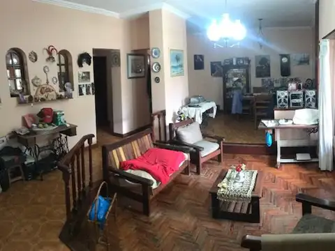 Casa en Venta en Avellaneda, USD 170.000
