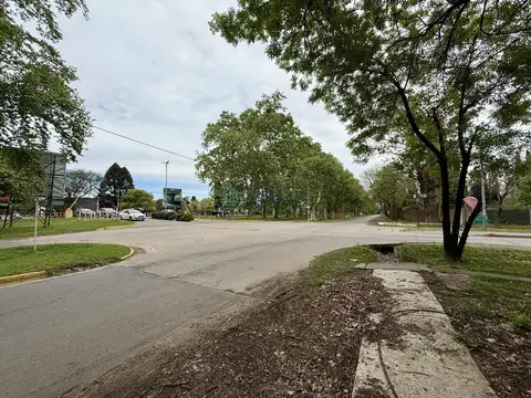 Local en Alquiler en Funes, $ 1.700.000