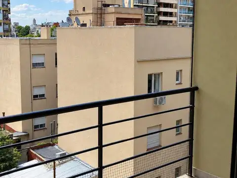 Avenida Luis María Campos 100