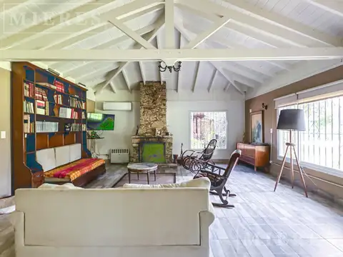 Casa en Venta en Maquinista F Savio, USD 320.000