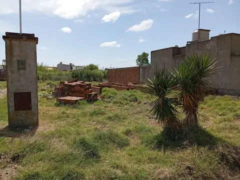 LOTE EN VENTA CON CONSTRUCCION EN BALCARCE