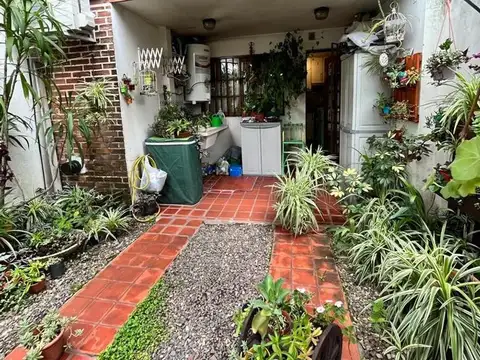 Depto Tipo Casa en Venta de 3 ambientes