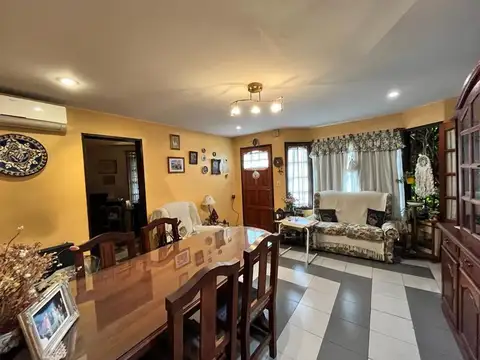 Venta PH  de 4 amb c/cochera- Haedo Norte!