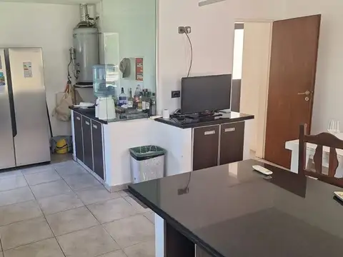 VENTA CASA BARRIO C.U.B.E. 4 DORM QUINCHO PILETA