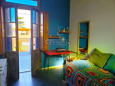 Casa 5 ambientes con 4 baños