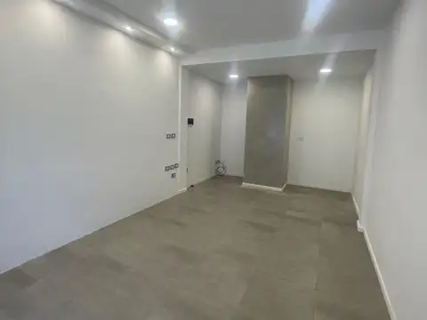 LOCAL COMERCIAL MERLO CENTRO