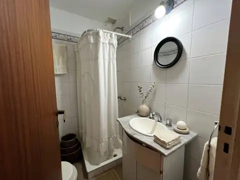 Departamento de 2 ambientes en venta, en Olivos.