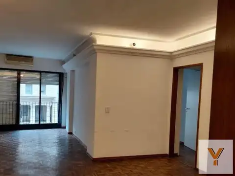 Avenida Rivadavia y Fragata Presidente Sarmiento