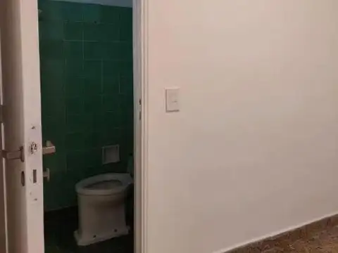 Departamento 5 ambientes con 2 baños