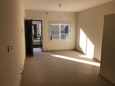 Departamento en Alquiler en Bella Vista, $ 650.000