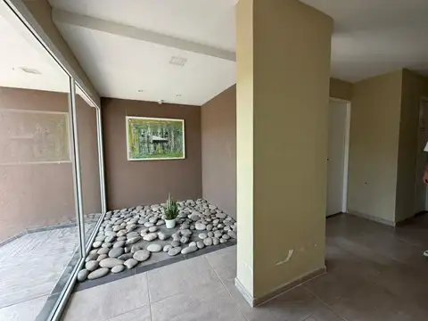 9 julio 3300, Piso 1